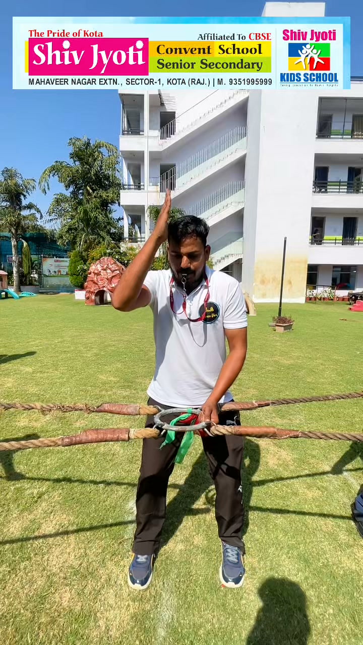 Class VIII Tug of War